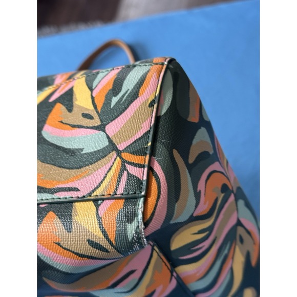 Fossil Women's Rachel Vibrant Tropical Leaf Print Coated Canvas Tote Handbag - Picture 4 of 11